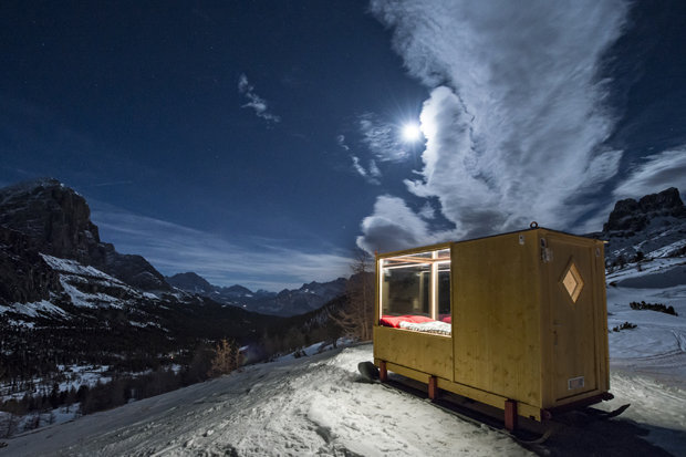 MOUNTAIN CABIN 