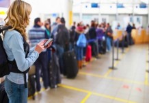 Συμβουλές για να αντέξετε την πολύωρη αναμονή στα αεροδρόμια