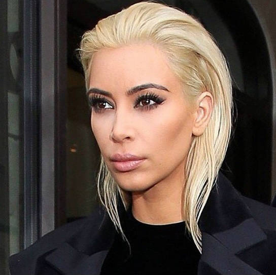 https://www.oraiokastro24.gr/wp-content/uploads/2016/07/kim-kardashian-blonde.jpg