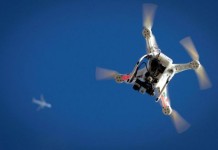 Το drone που προκάλεσε αναστάτωση κατά τη δημοπράτηση των τηλεοπτικών αδειών (VIDEO)
