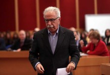 Απάνθρωπες οι Πανελλήνιες και πρέπει να καταργηθούν λέει ο Γαβρόγλου