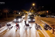 Δειτε τι έκαναν για τα ΑμεΑ ένας φωτογράφος και ένας λογοθεραπευτής