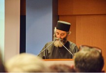 Ο ιδιαίτερα αγαπητός Πάτερ Φιλήμονας κεντρικός ομιλητής στην παρουσίαση του βιβλίου ΑΓΙΟΝ ΟΡΟΣ προσκύνημα στο περιβόλι της Παναγίας
