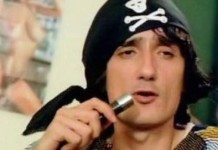 Οι επικές ατάκες του Στάθη Ψάλτη: «Κούλα μ' ακούς; Πολύ κωλόπαιδο ο Κυριάκος» (βίντεο)