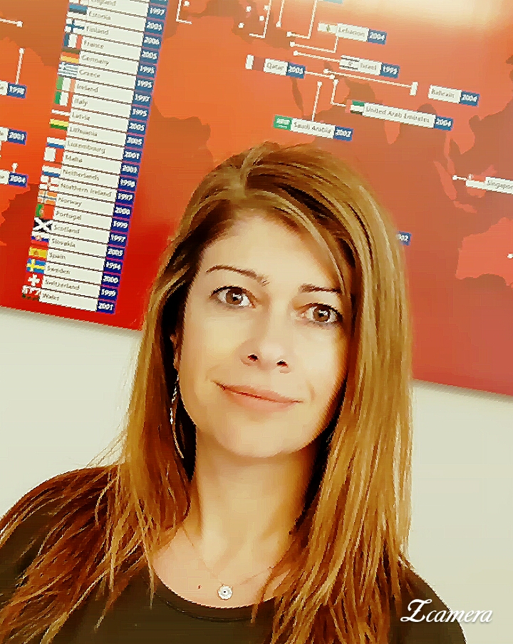 ΕΥΗ Παπαδόπουλου μεσίτρια 