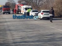 ΠΡΙΝ ΛΙΓΟ: Ι.Χ. προσέκρουσε σε δέντρο στα Βασιλικά - Εγκλωβίστηκε η οδηγός