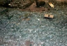 Έσπασαν τζαμαρία σούπερ μάρκετ στο κέντρο Θεσσαλονίκης – Ποιοι ανέλαβαν την ευθύνη