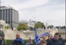 Βίντεο με πολίτες που προπηλακίζουν τον Άδωνη Γεωργιάδη