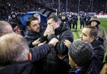 Συνελήφθη ο οπαδός του ΠΑΟΚ που πέταξε τη χαρτοταινία στον Γκαρθία