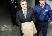 Αθώος Παπαγεωργόπουλος και ακόμη έξι κατηγορούμενοι για τις «ειδικές εντολές»