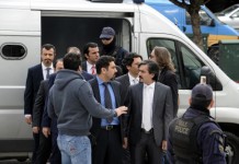 Ελεύθερος με αυστηρούς περιοριστικούς όρους ο ένας από τους 8 Τούρκους αξιωματικούς