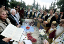 Γιατί οι Πόντιοι τρώνε στους τάφους την Κυριακή του Θωμά