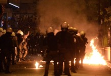 Αλωνίζουν ανενόχλητοι οι αντιεξουσιαστές: Σπάνε και καίνε σε ολόκληρη την Ελλάδα