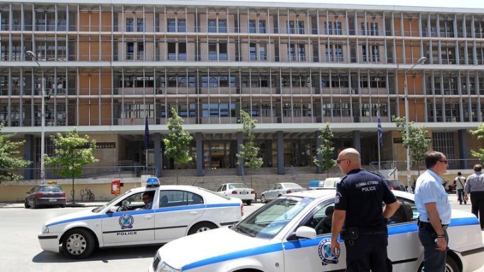 αστυνομια δικαστηριο