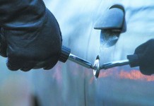 Ωραιόκαστρο: Διάρρηξη ΙΧ – Αφαιρέθηκαν πολύτιμα έγγραφα