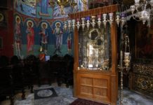 Εγκλωβισμένος σε ένα φαράγγι του Αγίου Όρους ο δράστης που έκλεψε τα τάματα της Παναγίας της Πορταΐτισσας