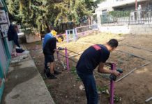 Ωραιόκαστρο:τα παιδιά διδάσκουν! Γυμνασιόπαιδα επισκευάζουν τους βανδαλισμού σε δημοτικό
