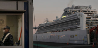 Δύο Ελληνες στο «Diamond Princess» που βρίσκεται σε καραντίνα -Κικίλιας: Θα επαναπατριστούν