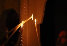 Έπειτα απο την αντίδραση μερικών ιερέων άρχισαν να αντιδρούν και οι πιστοί που δεν θα λάβουν το Άγιο Φως
