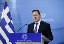 Πέτσας: Προς ενίσχυση των μέτρων στήριξης τον Μάιο και τον Ιούνιο-Όχι επισκέψεις το Πάσχα