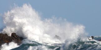 Η υπερθέρμανση αλλάζει το ελληνικό καλοκαίρι: Καύσωνες, μπόρες, πλημμύρες και ξανά απ’ την αρχή