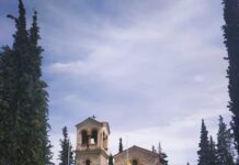 Η εκκλησία – μουσείο στο Κεχρόκαμπο Καβάλας – Ξενάγηση από τον πατέρα Γαβριήλ