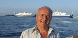 Νίκος Καρύδης: Στα 82 τoυ πέρασε στο τμήμα Φυσικής του ΑΠΘ