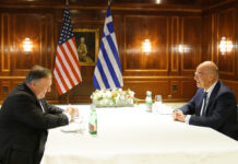 Επίσκεψη Πομπέο στην Ελλάδα: Σε εξέλιξη η συνάντηση με τον Νίκο Δένδια
