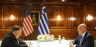 Επίσκεψη Πομπέο στην Ελλάδα: Σε εξέλιξη η συνάντηση με τον Νίκο Δένδια