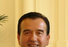 Θρήνος για τον κόσμο της μουσικής – Έφυγε απο την ζωή ο Βασίλης Ταπές