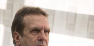Ο πρόεδρος της ΕΣΕΕ για την επαναλειτουργία της αγοράς με τη μέθοδο «click away»