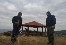 Ο ορειβατικός σύλλογος Νεοχωρούδας φροντίζει το κιόσκι με την υπέροχη θέα