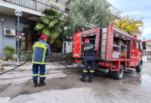 Φωτιά τώρα σε κατάστημα στο Ωραιόκαστρο