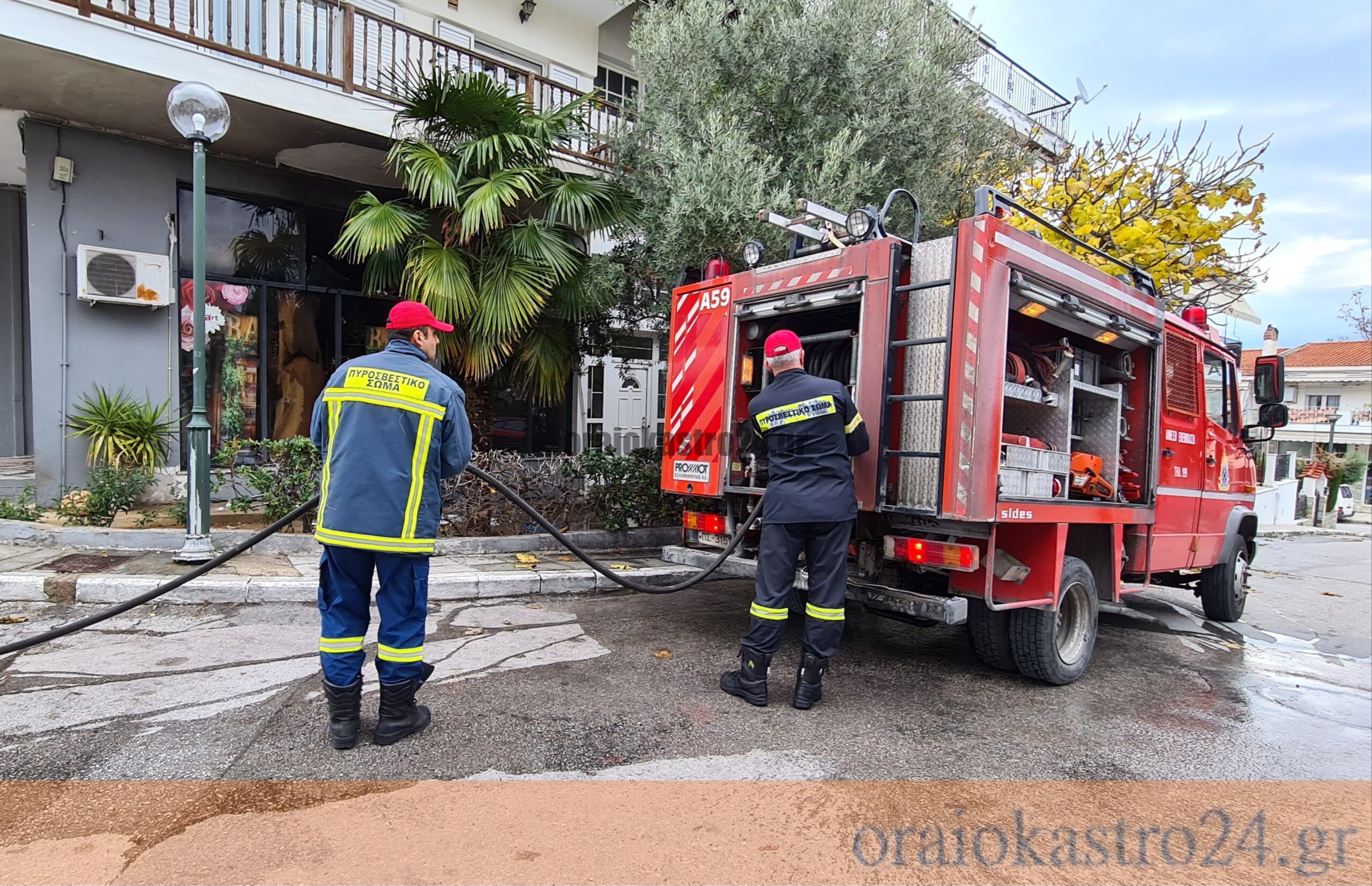 Πυρκαγιά ξέσπασε σε κατάστημα στο Ωραιόκαστρο