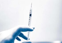 Ματίνα Παγώνη : Οι ανεμβολίαστοι δεν μπορούν να κάνουν το επικαιροποιημένο εμβόλιο