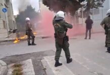 ΤΩΡΑ – Επεισόδια με μολότοφ στο ΕΠΑΛ Σταυρούπολης – Πεδίο μάχης έξω από το σχολείο, βίντεο