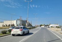 Ωραιόκαστρο ΠΡΟΣΟΧΗ! Γυαλιά σε κεντρικό δρόμο