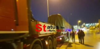 Θεσσαλονίκη: Φορτηγό με βαγόνια του μετρό κόλλησε στη λεωφ. Γεωργικής Σχολής (φωτο + vid)