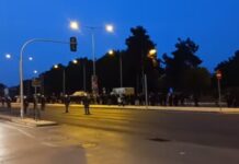 Δυο ταυτόχρονες πορείες τώρα στη Σταυρούπολη – Αντιεξουσιαστές και εθνικιστές στους δρόμους, βίντεο