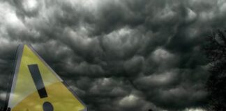 Καιρός: Ραγδαία επιδείνωση τις επόμενες ώρες με βροχές και καταιγίδες