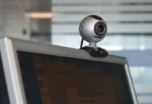 Γιατί πρέπει να καλύπτουμε την κάμερα του υπολογιστή μας;