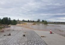 Ωραιόκαστρο: Προβλήματα στο οδικό δίκτυο στη δυτική Θεσσαλονίκη – Φούσκωσε ο Γαλλικός ποταμός