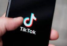 Γιατί τα παιδιά γοητεύονται από τις προκλήσεις του Tik Tok;