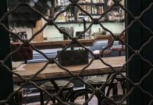 Μέτρα προστασίας καλεί τους καταστηματάρχες να πάρουν ο Ε.Σ.Θ. ενόψει συγκέντρωσης αντιεξουσιαστών