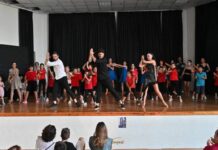 50 παιδιά και 2 χοροδιδάσκαλοι μάγεψαν τον Δήμο Δέλτα, βίντεο