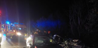 Σοβαρό τροχαίο στην δυτική Θεσσαλονίκη στο Μονόλοφο – Απεγκλωβισμός απο την Εθ. Ελ. Ο. Δ. Δρυμού, φωτο