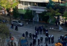 Θεσσαλονίκη: Ένταση και χημικά στην επιχείρηση εκκένωσης της κατάληψης terra incognita (ΒΙΝΤΕΟ) – 29 συλλήψεις