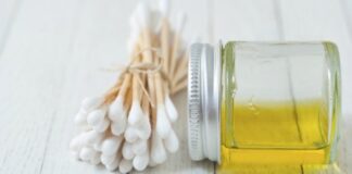 Baby Oil: Όλα τα Απίστευτα πράγματα που μπορείτε να κάνετε με αυτό