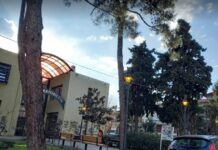 Ωραιόκαστρο 16:30 πμ και τα φώτα είναι αναμμένα – Καμία ενεργειακή κρίση σε αυτόν τον δήμο;