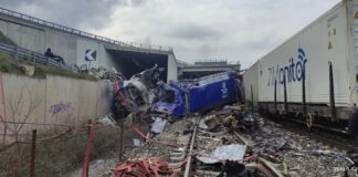 Απολογία σταθμάρχη: Όφειλα να αναφέρω στον μηχανοδηγό σε ποια γραμμή κινείται, αλλά κι εκείνος έπρεπε να με ρωτήσει γιατί